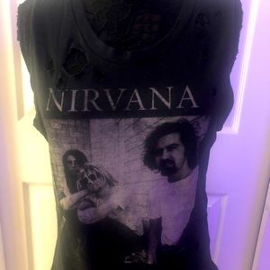 Nirvana tee